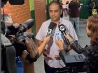 O prefeito de Paranhos, Hélio Ramão Acosta, em entrevista. Ele assinou dois contratos de consultoria sem licitação, que somam R$ 336 mil, publicados no Diário Oficial em 12.ago.2025.