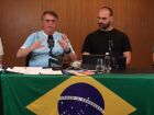 O ex-presidente Jair Bolsonaro e o seu filho 02, Eduardo Bolsonaro, foram indiciados pela Polícia Federal.