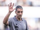 Vojvoda fala em resgatar identidade do Santos: 'Voltaremos a dar esse orgulho'.
