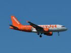 Avião da EasyJet teve de pousar na França após homem tentar invadir cabine do piloto