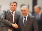 Ex-governadro Reinaldo Azambuja ao lado do ex-presidente Jair Bolsonaro