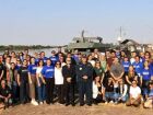 Equipe do mutirão itinerante da Justiça Federal e INSS, com apoio da Marinha, reunida em Ladário antes de partir pelo Rio Paraguai. 