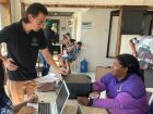 Casal pantaneiro oficializa casamento em mutirão judicial fluvial no Rio Paraguai, que leva serviços de Justiça a comunidades ribeirinhas.