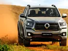 Com ângulos de ataque de 27º e 500 mm de imersão, Poer encara trechos off-road com desenvoltura