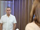 O diretor da 1ª Bienal do Livro de Mato Grosso do Sul, Pedro Ortale, participa de entrevista sobre a realização do evento, que acontece de 4 a 12 de outubro no Centro de Convenções Rubens Gil de Camillo, em Campo Grande.