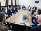 Proposta pelos deputados Junior Mochi e Pedro Kemp, reunião objetivou buscar soluções para falhas nos serviços 190 e 193.