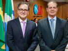 Walfrido Ferreira de Azambuja Júnior, presidente do Tribunal de Ética e Disciplina da OAB/MS, durante sessão no plenário.