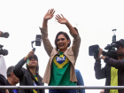 Michelle Bolsonaro afirma querer ser primeira-dama novamente; Jair está inelegível no momento.
