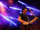 Lucas Silveira, vocalista da Fresno, usou o X para criticar a ausência da banda na lista de indicados 
