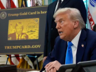 Presidente Donald Trump assina ordens executivas no Salão Oval da Casa Branca 