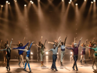 Nova montagem brasileira do musical 'A Chorus Line' tem o desafio de se manter atual 