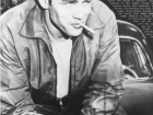 O ator James Dean morreu em 30 de setembro de 1955, aos 24 anos de idade. 