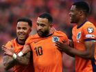 Depay deu assistência no empate da Holanda contra a Polônia e mostrou estar recuperado para ajudar o Corinthians.