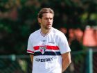 Rafael Tolói é apresentado no São Paulo e reforça o setor defensivo na disputa de Brasileirão e Libertadores