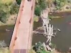Restos da antiga ponte no Rio Santo Antônio preocupam pescadores e moradores em Guia Lopes da Laguna