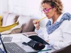 Comparados à média dos consumidores globais, brasileiros estão entre os que mais pesquisam antes de comprar 