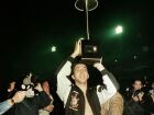 Jogador Zé Elias levanta a taça durante a final da Copa do Brasil, no Estádio Olímpico, Porto Alegre-RS em  23/06/1995