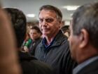 Bolsonaro retorna à prisão domiciliar após exames revelarem anemia e vestígios de pneumonia