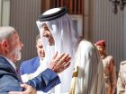 Lula fala com o emir do Catar e reforça apoio à paz no Oriente Médio e cooperação internacional.