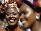 Dermatologistas defendem inclusão de protocolos específicos para pele negra na medicina e alertam para prevenção de doenças.