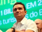 Celso Sabino anuncia saída do Ministério do Turismo após União Brasil deixar base do governo Lula.