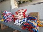 Campanha de troca por mudas arrecada alimentos para idosos em Campo Grande.
