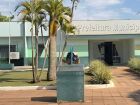 Fachada da Prefeitura Municipal de Paranhos (MS), onde foi assinada contratação por R$ 93,6 mil, sem licitação.