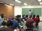 Relatório da OCDE aponta que só 24% dos jovens brasileiros concluem o ensino superior