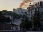 Fumaça sobe do prédio do Gabinete de Ministros após o maior ataque russo à Ucrânia desde o início da guerra; mais 800 drones e 10 mísseis foram utilizados na investida