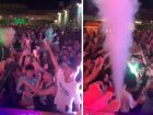 A cantora Pabllo Vittar ao se arremessar de palco durante show em Goiânia, em 2025