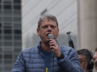 Tarcísio de Freitas chama Moraes de tirano e volta a defender anistia para Bolsonaro.