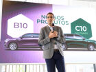 Fernando Varela, vice-presidente da Leapmotor para a América do Sul, apresenta os modelos B10 e C10 durante o evento Nova Era, em São Paulo.