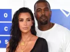 Kim Kardashian revela aneurisma cerebral e culpa estresse do divórcio com Kanye West 