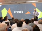 Arauco homenageia Governo de MS por apoio ao megaprojeto de celulose em Inocência, que terá investimento de US$ 4,6 bilhões.