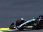 Russell guia sua Mercedes por Interlagos.