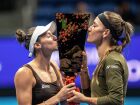 Luisa Stefani é campeã de duplas do WTA 500 de Tóquio ao lado de Timea Babos.