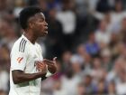 Vini Jr. não aprovou sua substituição por Xabi Alonso no segundo tempo de duelo com o Barcelona.