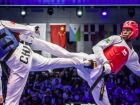Henrique Marques (esquerda) conquistou a medalha de ouro no Mundial de Taekwondo.