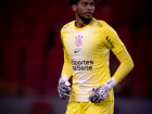 Hugo Souza será desfalque do Corinthians com titularidade na seleção brasileira. 
