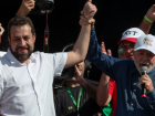 Guilherme Boulos e Lula em comício realizado em maio do ano passado para celebrar o Dia do Trabalhador no estádio do Corinthians, em São Paulo 