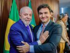 Ministro Celso Sabino ignora ordem do partido e permanece no governo Lula com apoio da bancada