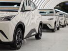BYD inaugura fábrica em Camaçari e planeja produzir 600 mil veículos por ano.