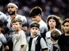 Clubes paulistas oferecem entrada em campo para crianças com regras específicas e inscrições prévias.
