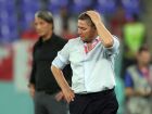 Sérvia perde para Albânia, técnico Stojkovic renuncia e vaga na Copa de 2026 fica ameaçada.