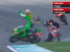 Noah Dettwiler sofre grave acidente na Moto3 e é internado após múltiplas paradas cardíacas e fratura exposta.