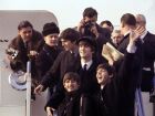 John Lennon, Paul McCartney, George Harrison e Ringo Starr em cena do documentário 'Beatles '64', do Disney+.