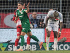Palmeiras reagiu no segundo tempo e venceu o São Paulo por 3 a 2 no MorumBis, assumindo a liderança do Brasileirão