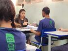 Jhennyfer Teixeira Koutchin, de 15 anos, recebe apoio especializado na Escola Maria de Lourdes Toledo Areias, em Campo Grande; programa da REE/MS garante inclusão e aprendizagem para mais de 5 mil estudantes.