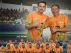 Deputado Gerson Claro e o craque Falcão participaram do Futebol Solidário em Miranda, ao lado de lideranças e atletas locais.