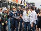 Médico Dino Altman é homenageado pelos 30 anos de dedicação à Stock Car e à segurança dos pilotos